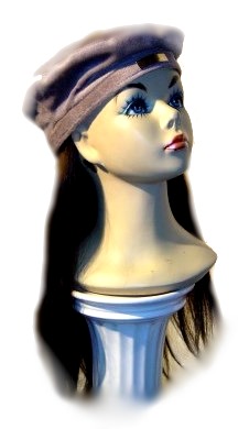 est55 - Mütze mit Haaren, Kunsthaar